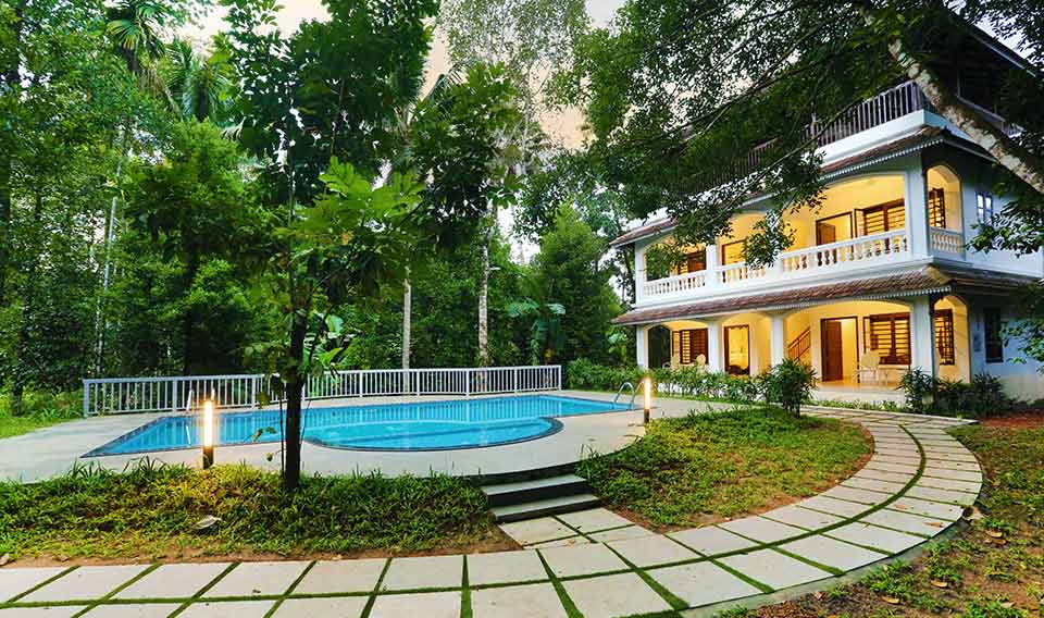 luxury stay in Kochi